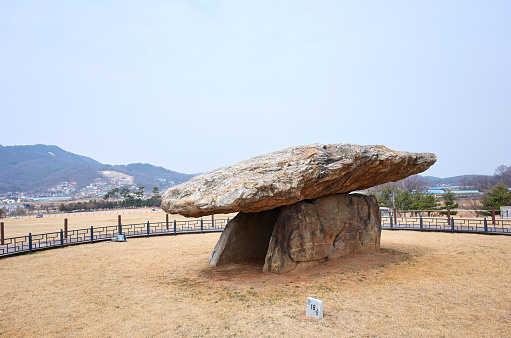 Ganghwa Dolmen is a large and very famous cultural asset.