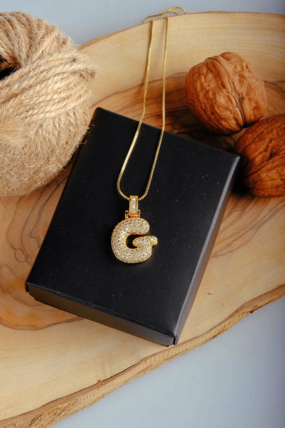 istock Gold and Diamond Jewelry 1386977975
