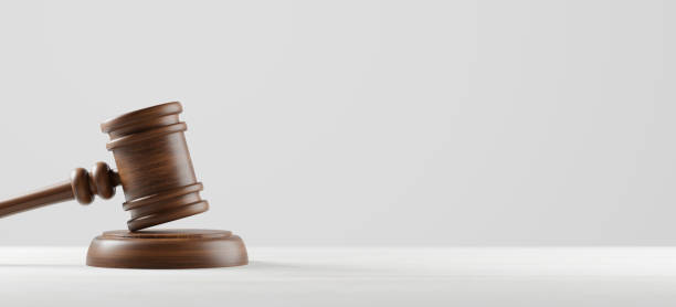 裁判官は、コピースペースを持つ木製の背景に与えました。法と正義、合法性の概念。3d イラスト - gavel law legal system auction ストックフォトと画像