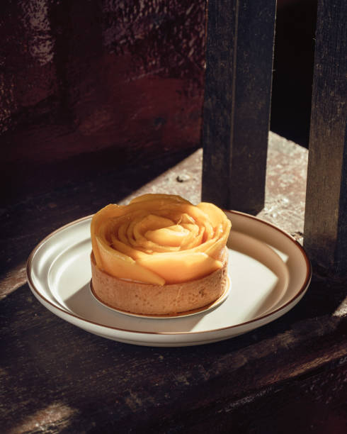 istock Petite Gateau and Entremet Cakes 1386989793
