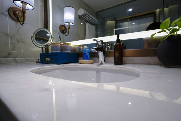 Bathroom ceramic sink