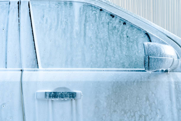 istock Car Wash With Foam 1387029282