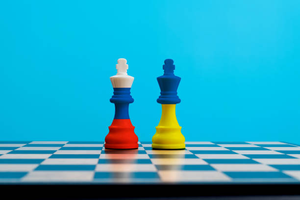 istock King pieces with Ukraine and Russian flag 1387035002