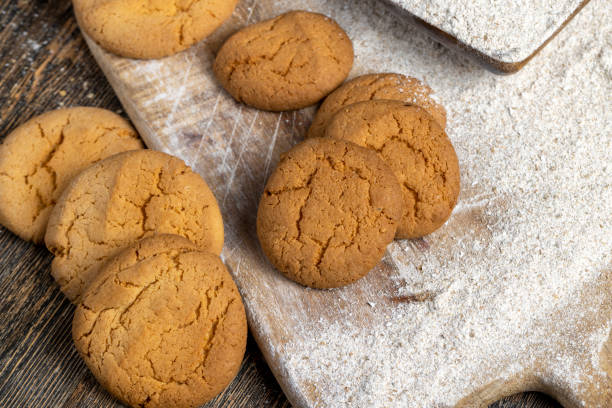 istock several round light cookies after cooking 1387040451