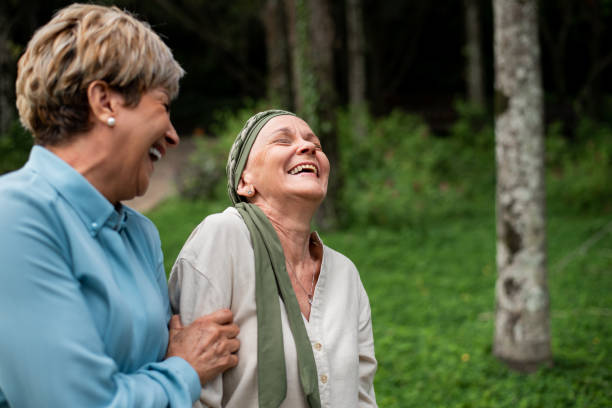 istock Friends, cancer patient 1387070769