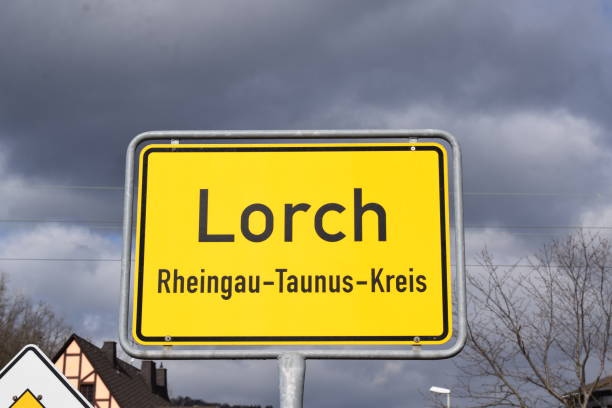 istock town sign of Lorch 1387101313