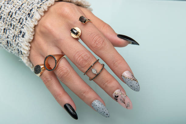 istock Nail Art. Girls Hand 1387115918