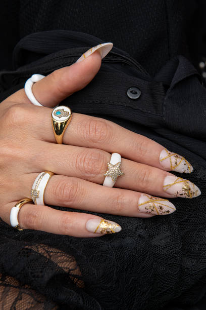 istock Nail Art. Girls Hand 1387116058