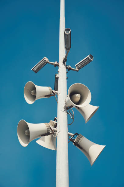 vertical shot of security system with video surveillance and megaphones in the open air - air vehicle audio imagens e fotografias de stock