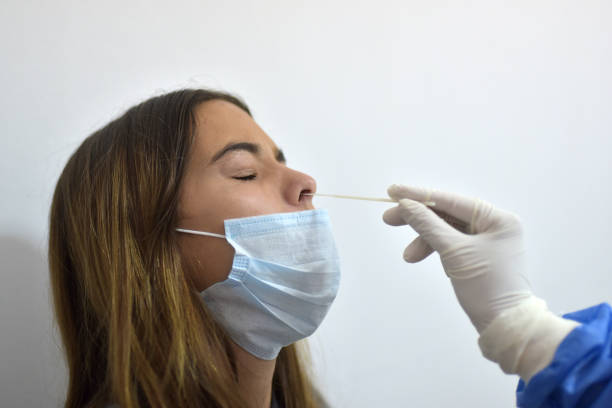 istock hisopado pcr covid 19 1387166013