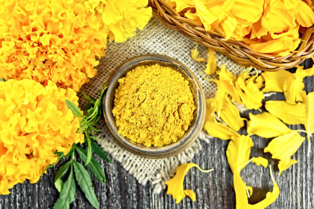 istock Saffron imerta in bowl with petals on board top 1387224904
