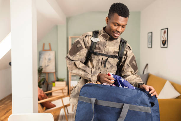 istock American soldier coming back home 1387259377