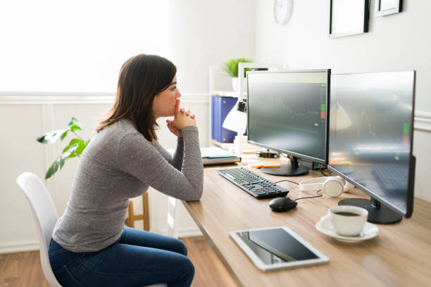 istock Broker feeling worried about stock trading 1387271179