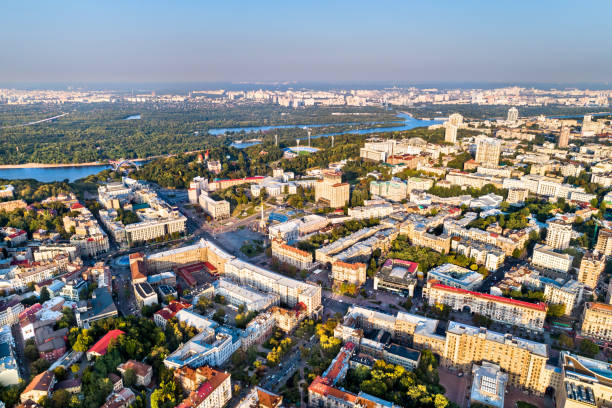 istock Khreshchatyk, main street of Kiev, Ukraine 1387306068