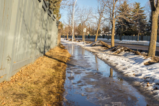 Spring Flood Images 27,000+ Spring Flooding Stock Photos, Pictures & Royalty-Free Images ...