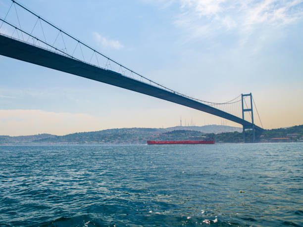 ponte do bósforo de istambul - bósforo - fotografias e filmes do acervo