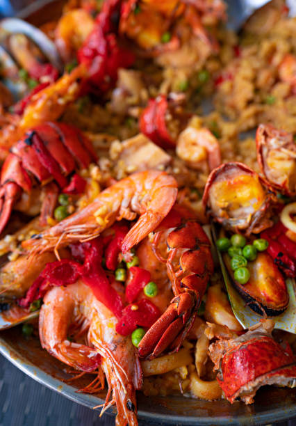 istock Spanish seafood Paella 1387349586