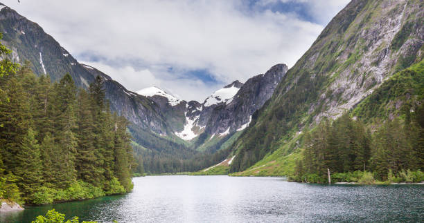 istock Lake Medvejie 1387372726