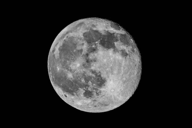 istock Full moon in March 2022 1387390489