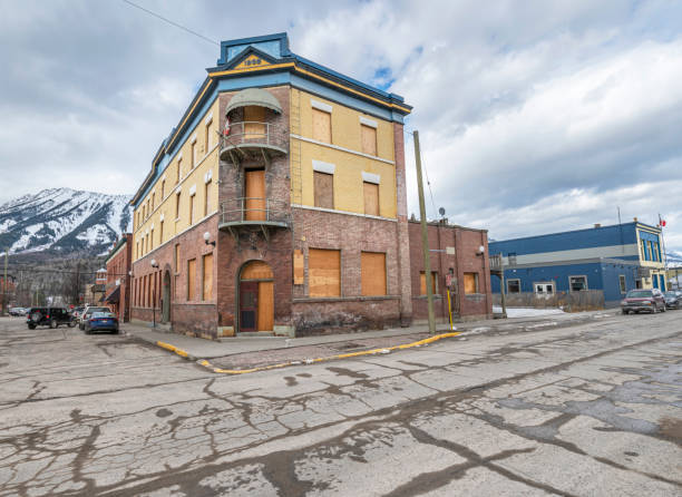 istock Abandoned Hotel in Fernie, BC 1387464545
