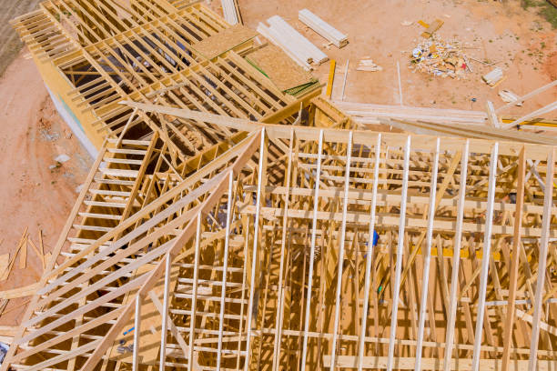 istock Framing beam of new house under construction home framing 1387464616