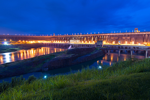 Represa Hidroeléctrica de Itaipú photo