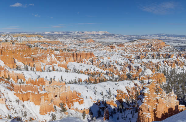 istock Bryce Canyon National Park Utah Winter Landscape 1387486626
