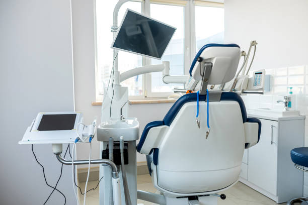 전문 치과 기기 작업장 스토마토로지 클로즈업 - dentists chair dental equipment dentist office dental drill 뉴스 사진 이미지