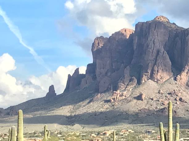 istock Arizona Afternoon 1387562395