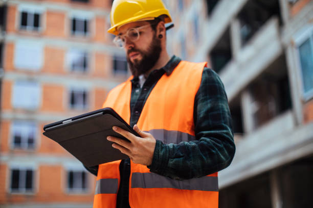 istock Digitally monitoring analogue work 1387565686