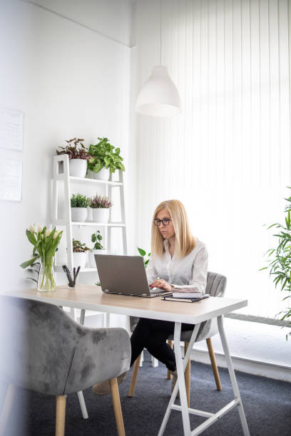 istock This is what my office day looks like 1387627395