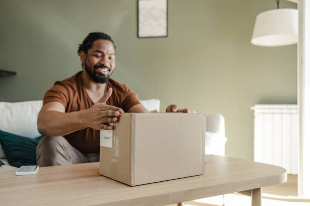 istock Online shopping makes life easier 1387697157