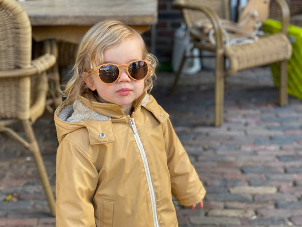 istock Toddler girl going out 1387707055