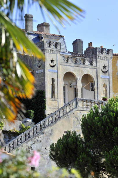 istock Moorish house Bourg sur gironde 1387796797