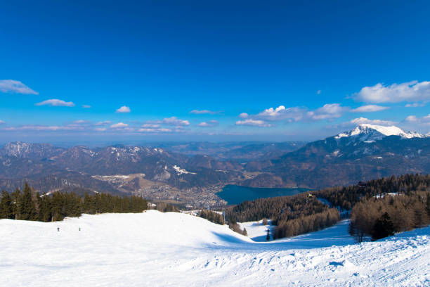 ośrodek narciarski st. gilgen austria - przyroda i sport - skiing snow ski slope sunlight zdjęcia i obrazy z banku zdjęć