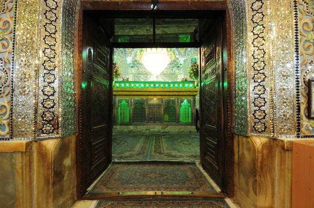 istock Shazde Hossein Tomb - Qazvin 1387818093
