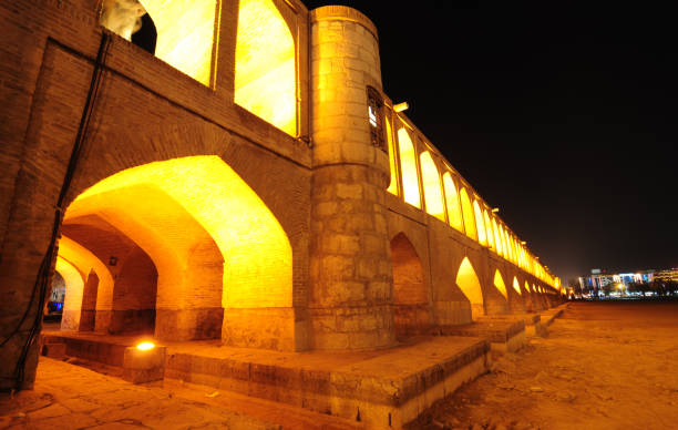 istock Sio Se Pol - İsfahan 1387820137