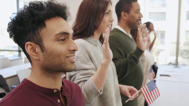 New U.S citizens take oath after becoming citizens