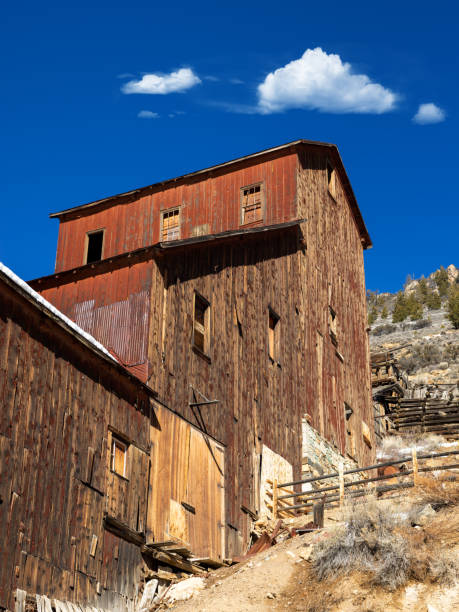 istock Old mining building in Bayhorse Idaho 1387845209