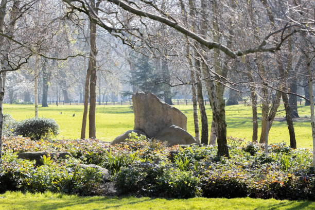 Holocaust Memorial Garden at Hyde Park in City of Westminster, London Located on public ground known as The Dell, the Hyde Park Holocaust Memorial was designed by Mark Badger, Richard Seifert and Derek Lovejoy and Partners, and unveiled in 1983. It was the first of its kind in the UK. hyde park flowers stock pictures, royalty-free photos & images