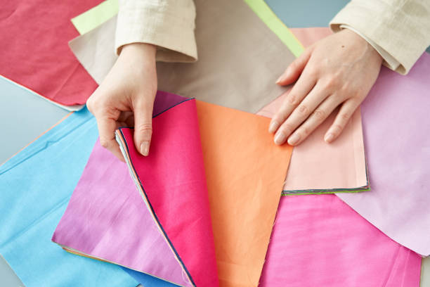 Asian color coordinator who thinks about color combinations
