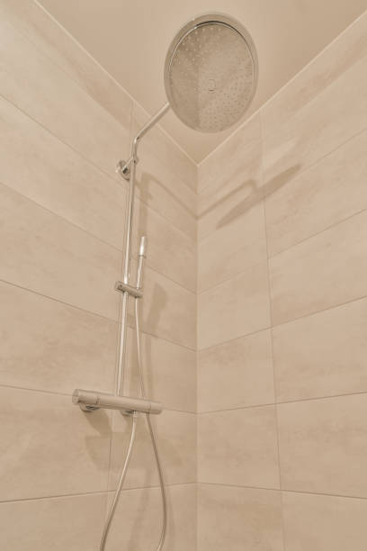 istock The bathroom surrounded by marble tiles 1387969234