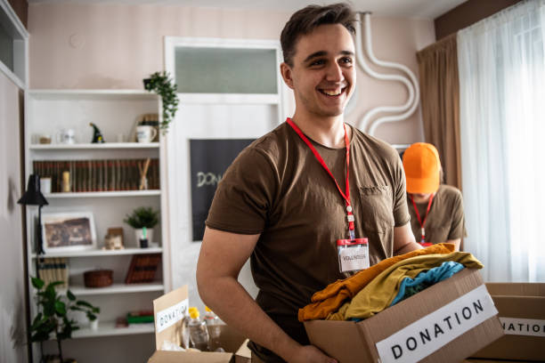 istock Helping others gives us pleasure 1387980592