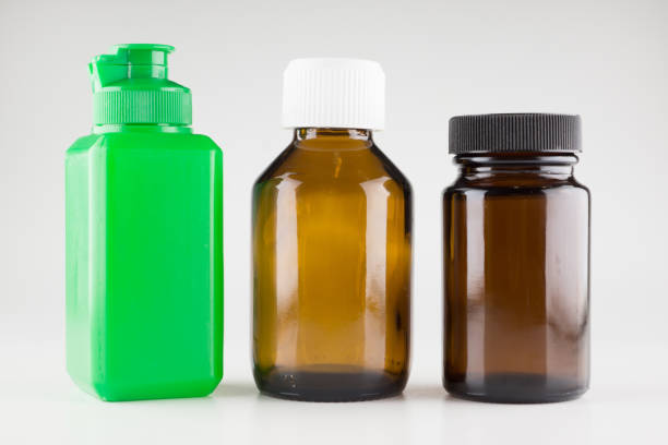 istock medical glass and plastic cans isolated 1388002492