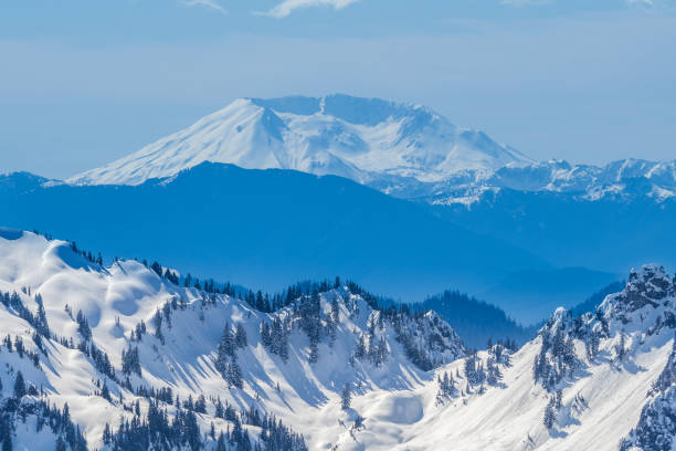 istock Winter view of Mount St. Helens 1388006617