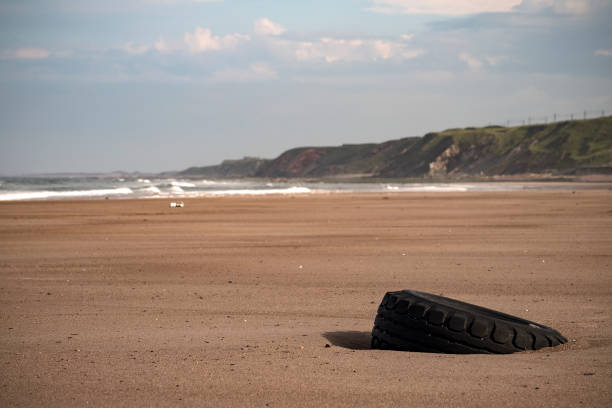 anglia nad morzem - bamburgh beach zdjęcia i obrazy z banku zdjęć