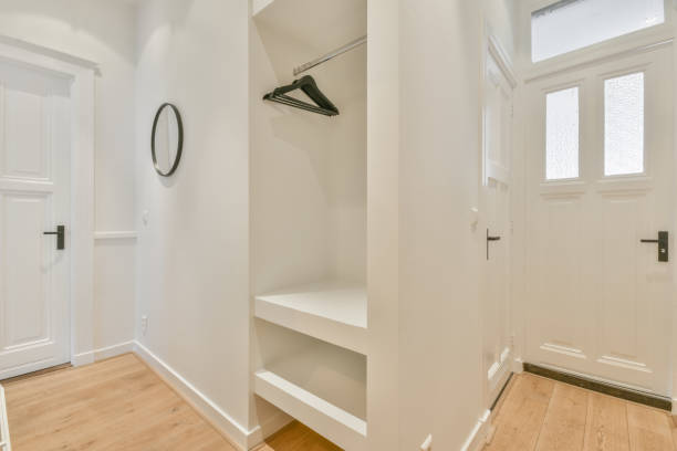 istock Corridor leading to a residential apartment 1388031512