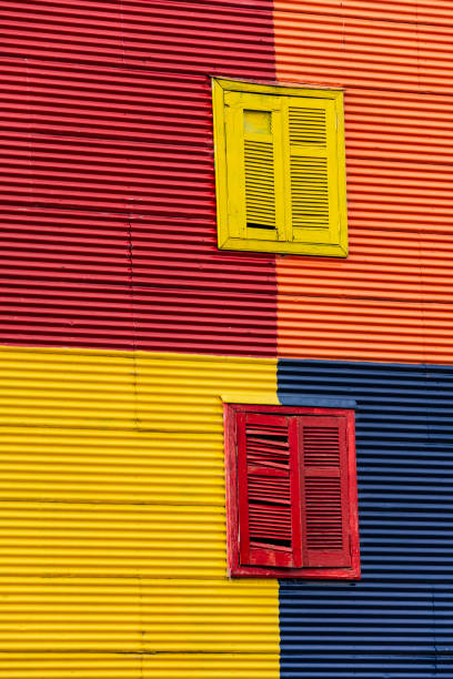 istock Moire Pattern - fully colored windows - 