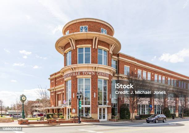 Town Center Huntersville Nc Stock Photo - Download Image Now - North Carolina - US State, Small Town, Small Town America