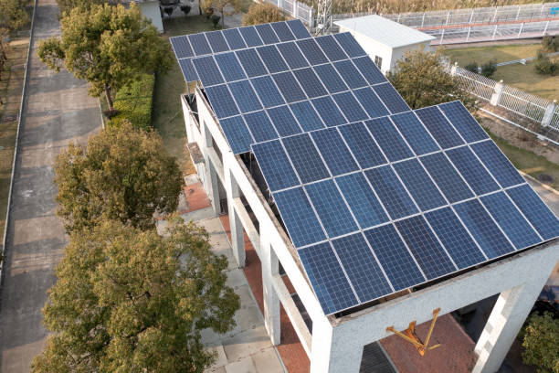 istock Sewage treatment plant rooftop solar power 1388090412